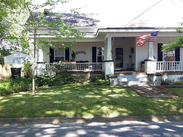 3338 N Barrett St, Farmville, NC 27828