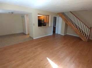 1225 S Oneida St APT 210, Denver, CO 80224