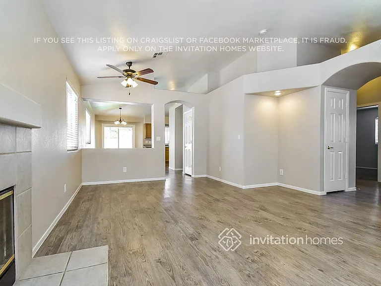 8904 Chenin Ave — Photo 4