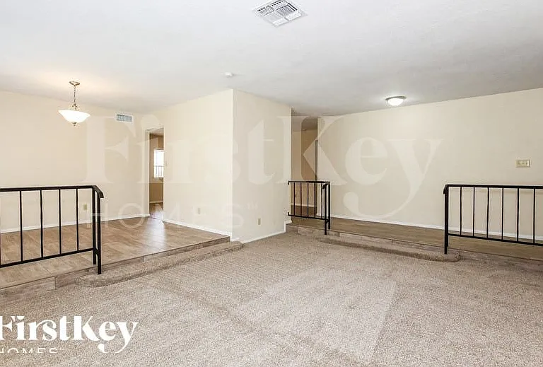3361 W Phelps Rd — Photo 4
