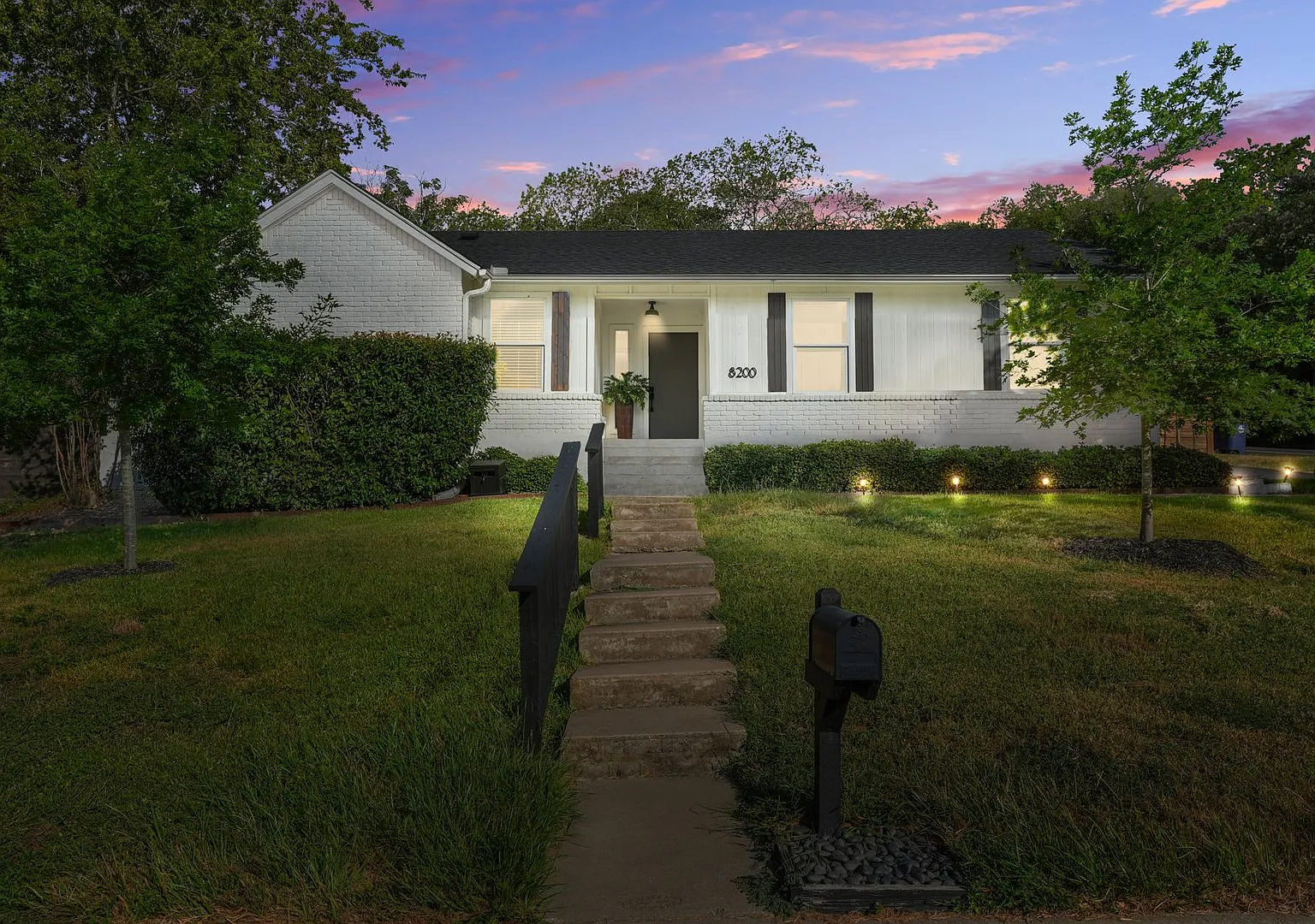 8200 Dunn St, Austin, Texas 78745 — Photo 1