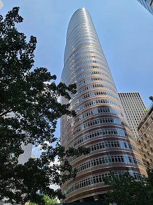 Rented by Bond New York | media 4