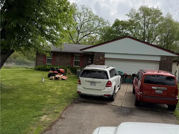 6046 Aaron Ln, Dayton, OH 45424