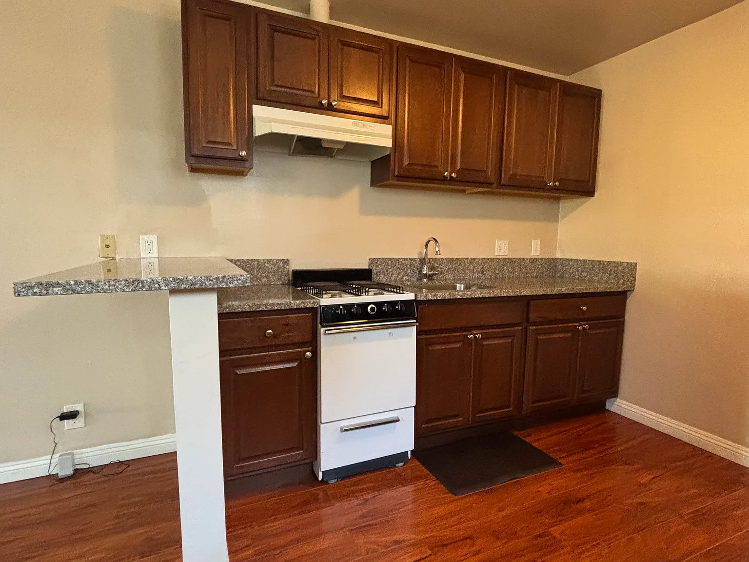 1 bed, $1,895 — Photo 4