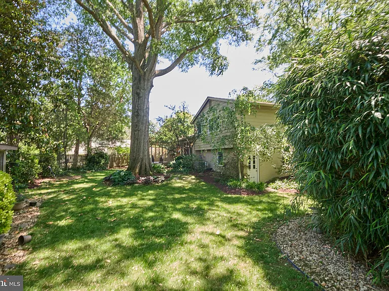 2403 Arrow Park Dr — Photo 22