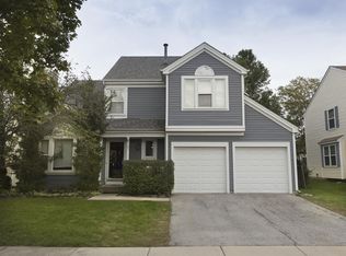 157 Jefferson Ln, Streamwood, IL