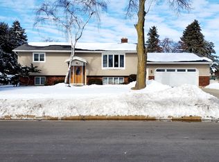 1020 W Lincoln St, Waupun, WI 53963
