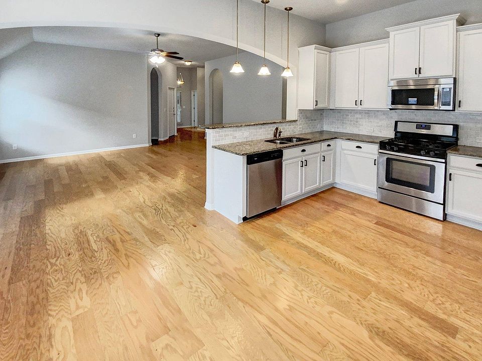 1st image of 904 Alyssas Dr