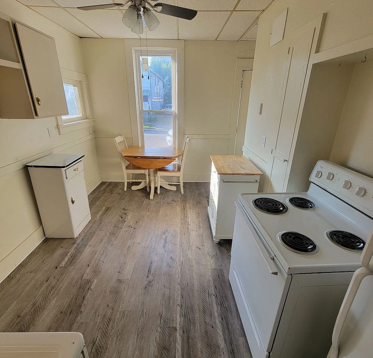 1 bed, 1.0 bath, 600 sqft, $1,000 — Photo 1