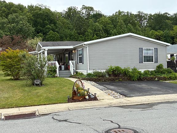 Exterior Image-1-Skyline 89p Highland Estates