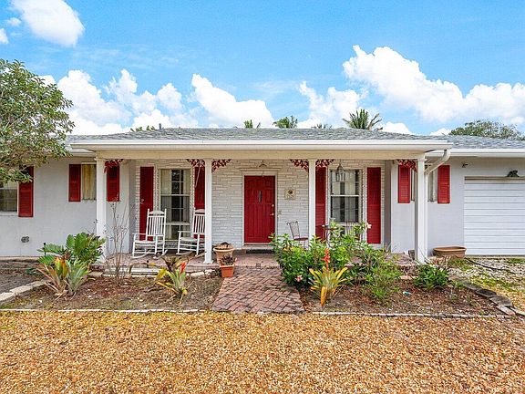 3rd image of 7129 Venetian Way