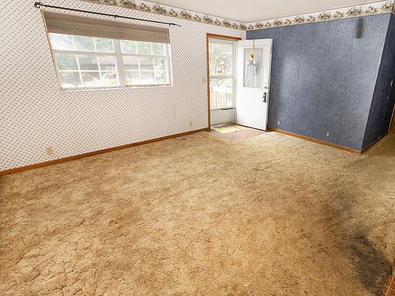 4th image of 1108 Perkins Dr