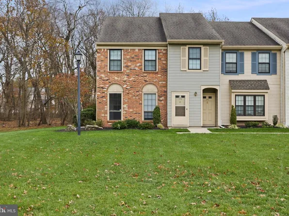 139 Wyndham Pl, Robbinsville, NJ 08691
