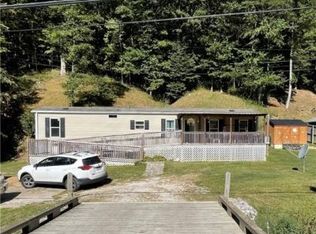 5137 Aarons Fork Rd, Elkview, WV 25071