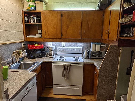 5th image of 900 Brightwood Manor Dr #B-1