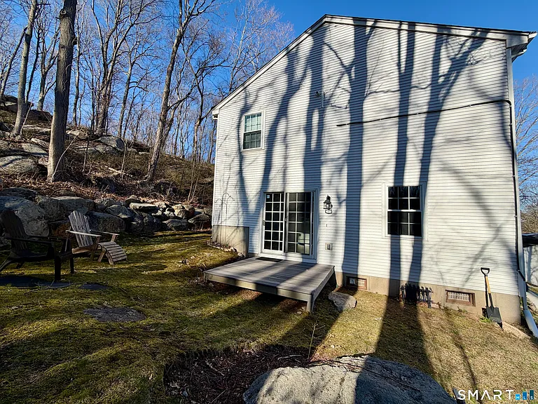 154 E Main St #A — Photo 17