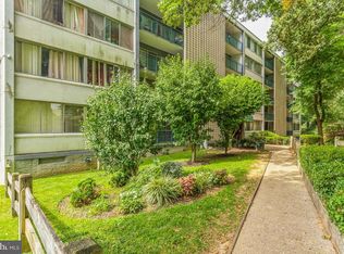 1804 Metzerott Rd APT 307, Adelphi, MD 20783