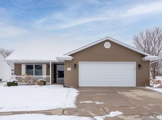 434 Greenview Ave, Colona, IL 61241