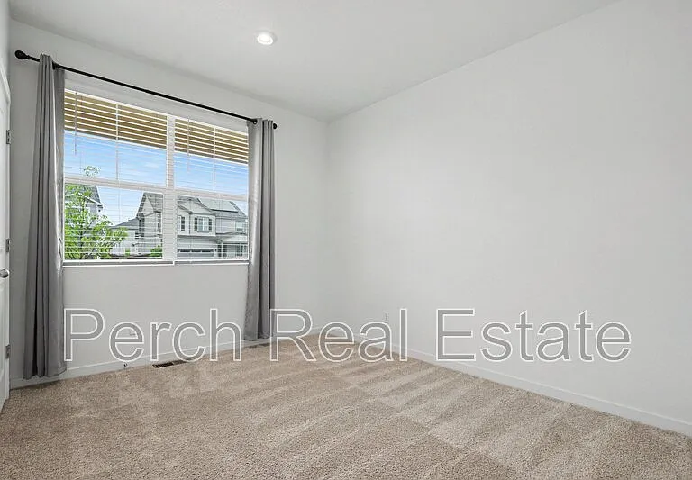9892 Cathay St — Photo 15