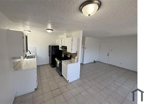 1430 Tami Lee Dr #3 — Photo 2