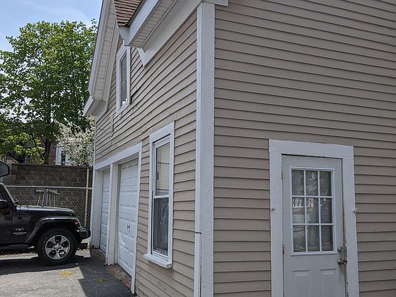 Garage parking - private storage entire building