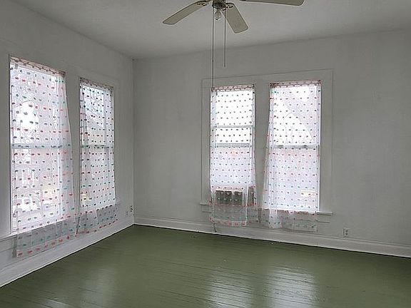 Upstairs back bedroom