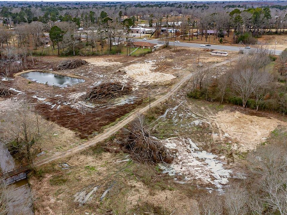 2nd image of 126 Gumbo Dr