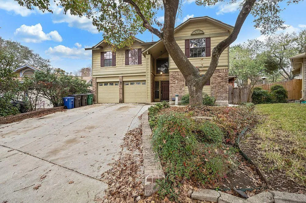 6302 Scrub Jay, San Antonio TX 78240 — Photo 2