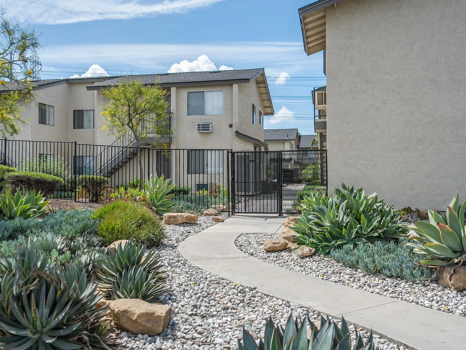 Orange Glen — Photo 4