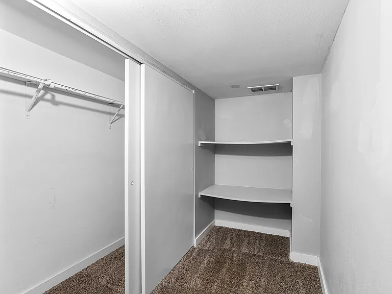 1050 S Monaco Pkwy #145 — Photo 22