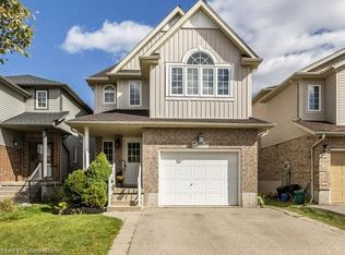 30 Tottenham St, Kitchener, ON N2R1V7