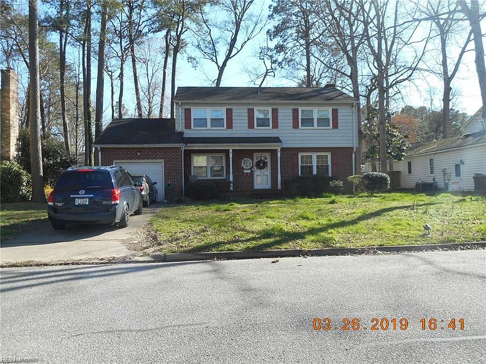 1st image of 94 Huxley Pl