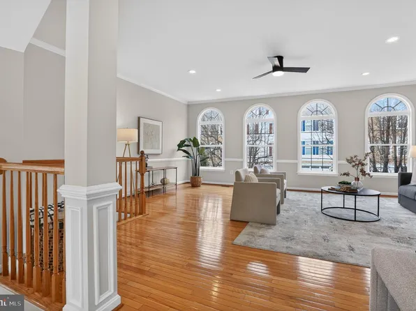 21758 Flora Springs Ter, Ashburn, VA 20147