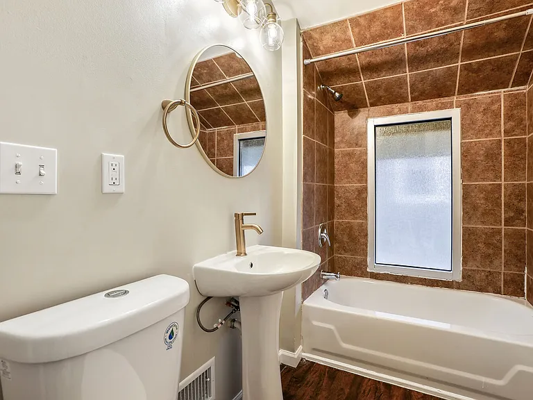 3407 Oliver Ave N — Photo 13