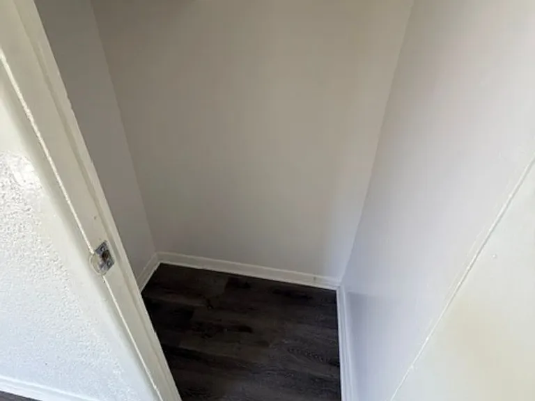 2619 Scott St — Photo 14