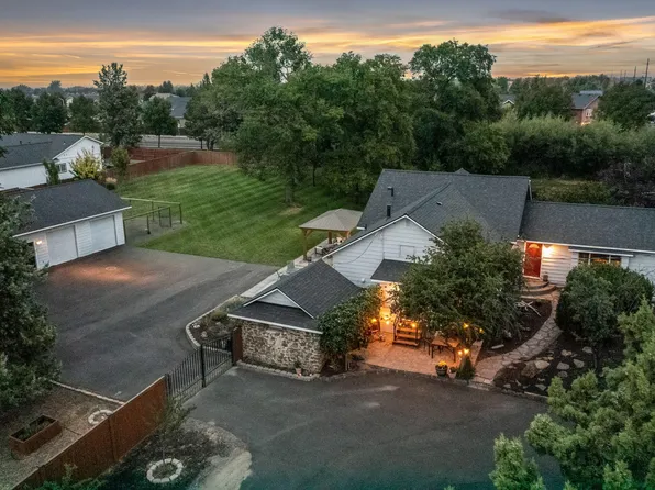 2765 W Antler Ave, Redmond, OR 97756