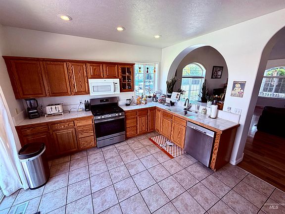 3rd image of 2087 S Gull Cove Ave