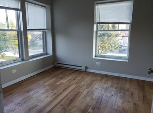 160 Kimball St APT 75, Elgin, IL 60120