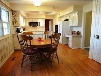 2nd image of 7230 Briarhurst Dr