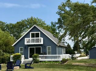 16456 E Lake Dr, White Pigeon, MI 49099