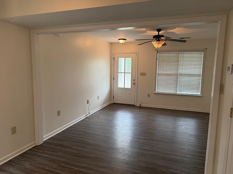 3575 Arbor Dr — Photo 3