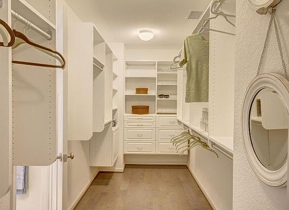 These photos are representative of this floor plan, but all options may not be available in every co