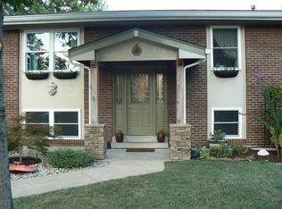 670 Greenhurst Ct, Fenton, MO