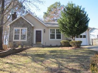 7008 Idlewild Brook Ln, Charlotte, NC 28212