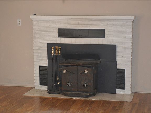 5th image of 1225 Hensley St NE