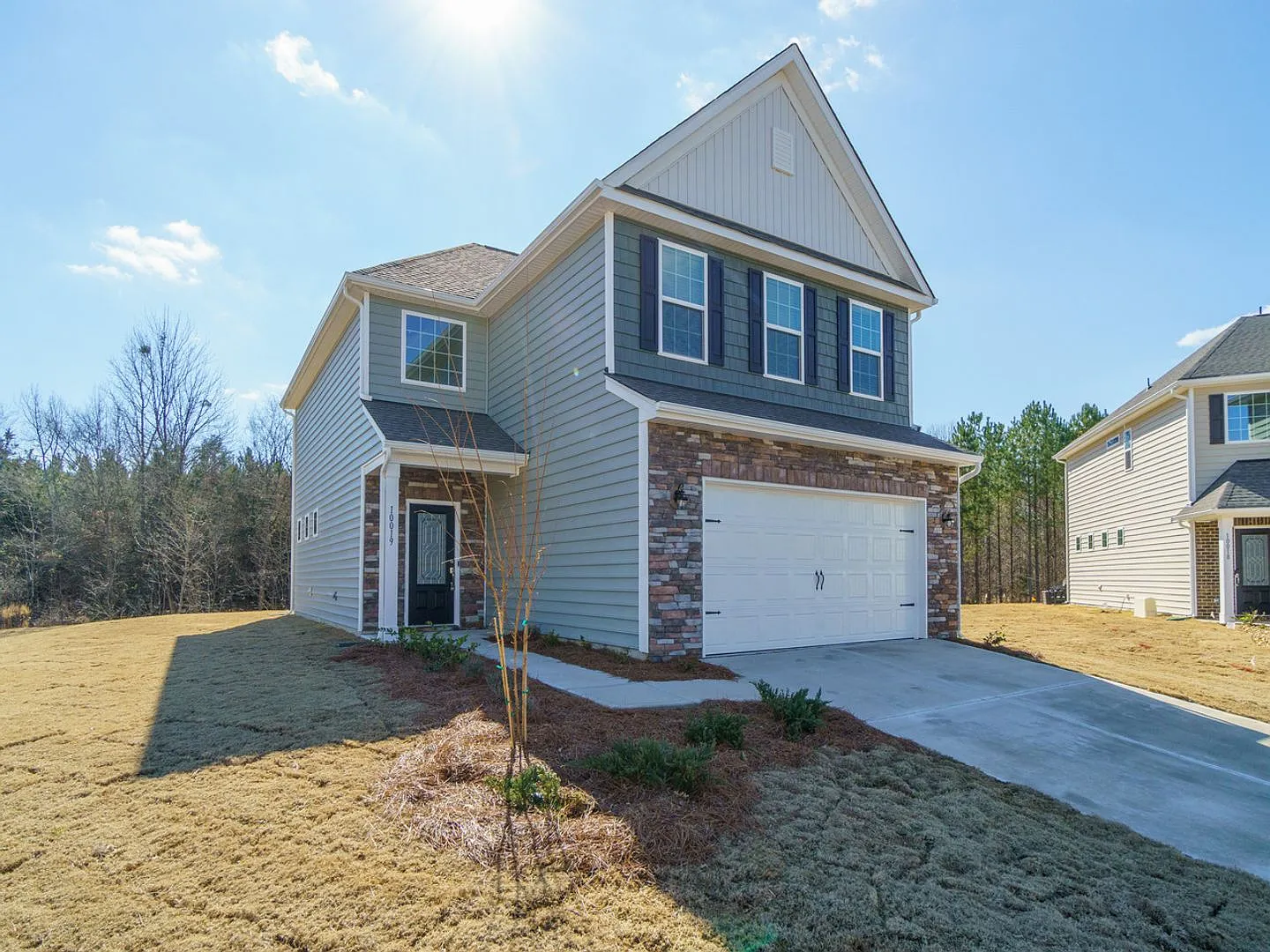 Almost New Home With 3 Bedroom 2.5 baths in Steel Creek — Photo 1
