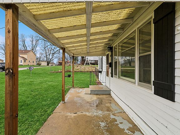 3rd image of 510 W 5th Ave