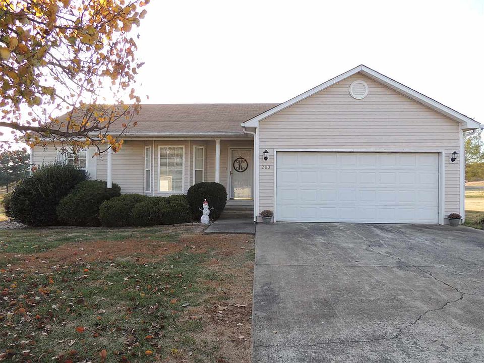 1st image of 203 Fairview Dr