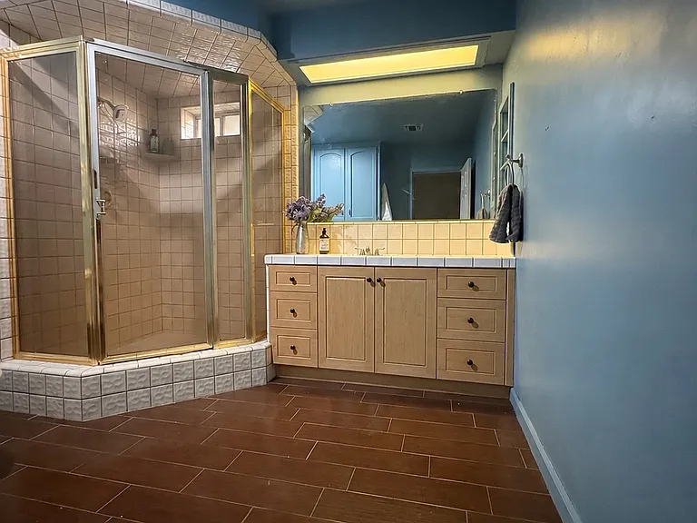 14117 Palm Ave — Photo 2