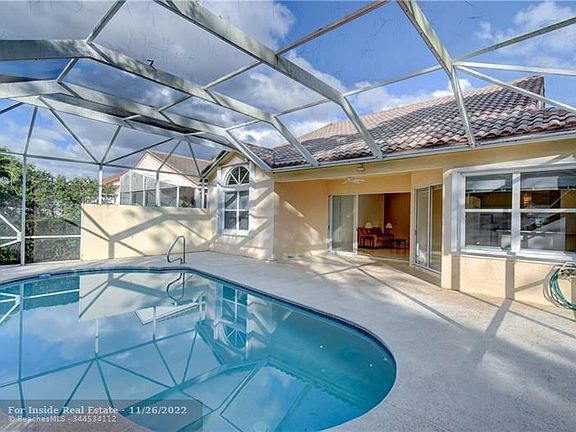 2nd image of 3034 SE Brierwood Pl
